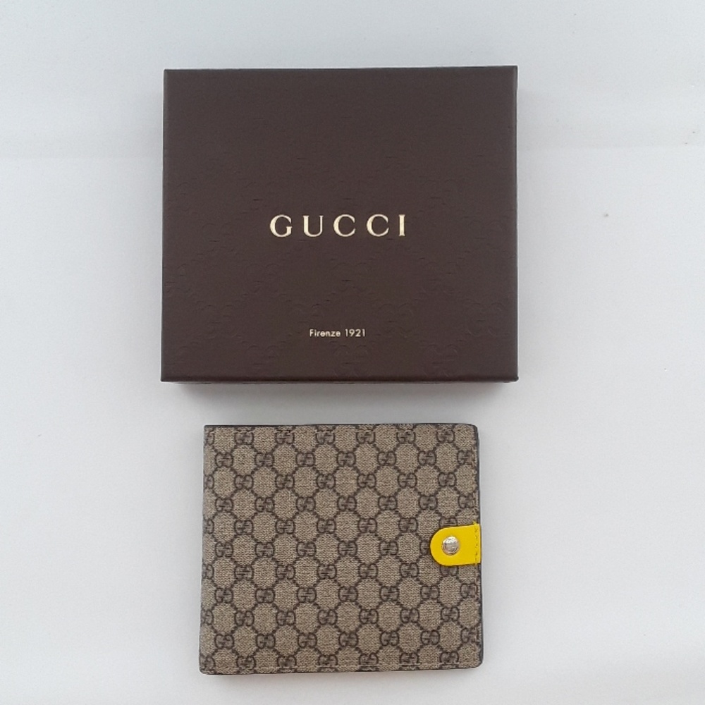 New in box 100% Authentic GUCCI wallet 365477